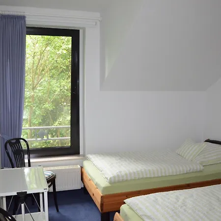 Appartementhaus Dr Domberg 4 아파트 바트즈위스케나흔
